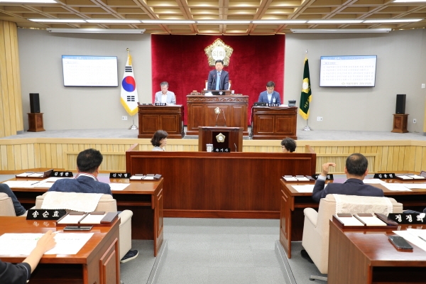 강서구의회(의장 김병진)는 12일부터 20일까지 9일간의 일정으로 제8대 전반기 원 구성이후 첫 번째 제258회 임시회를 개회한다.