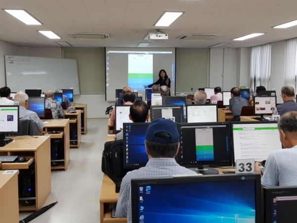 마포구 구민 정보화교실 수업 모습