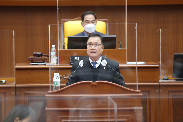 도봉구의회 김기순 의원은 지난 22일 ‘분사되는 소독제는 위험하다’는 주제로 5분발언을 실시했다.