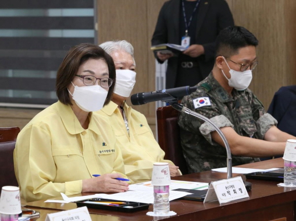 지난 17일 박희영 용산구청장이 용산구청에서 통합방위협의회를 주재하고 있다