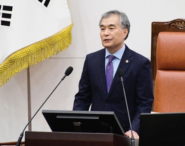 김현기 의장이 제316회 임시회 개회사를 하고 있다.
