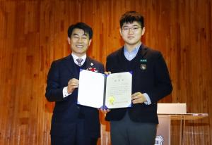 안성화 송파구의회 의장, 신천중학교 졸업식 축하