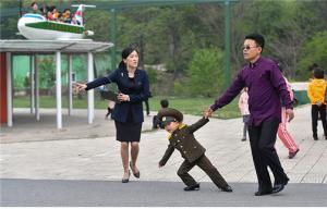 중구, 남북한 사진전 ‘통일의 꽃이 피었습니다’