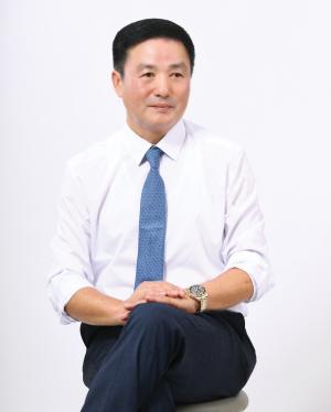 이 황 수 송파구의회 의장 / “소통과 협치 통한 ‘선진의회 구현’ 최우선”